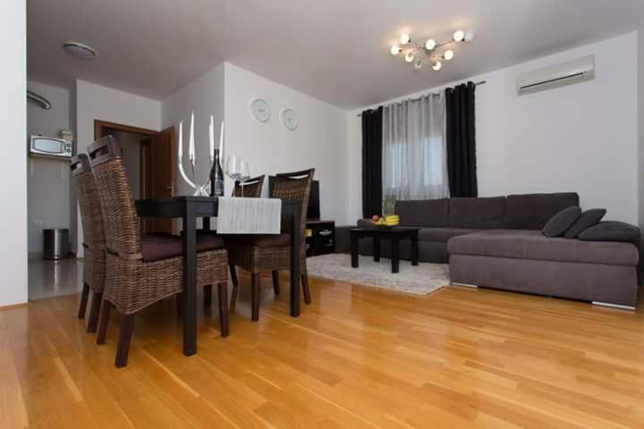 Apartman Mila Kaštela Εξωτερικό φωτογραφία